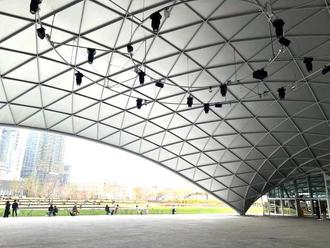 Large-roof facility ceiling: perforated aluminum panels