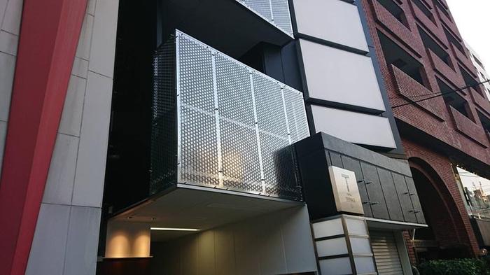 パンチングメタルコラム